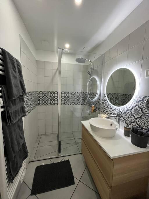 Ozoir-la-Ferrière Superbe Appartement Moderne En Rez-De-Chaussee מראה חיצוני תמונה
