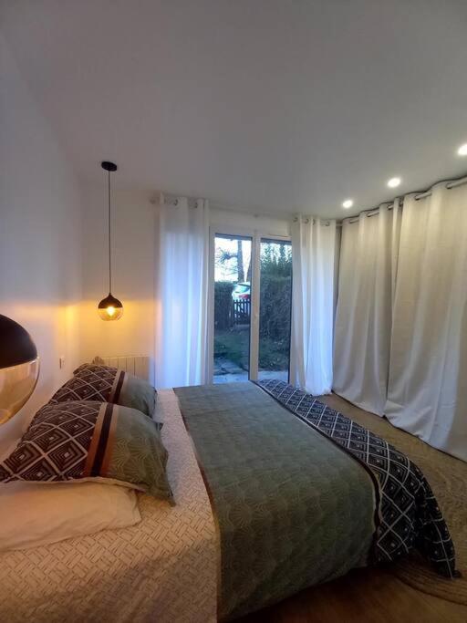 Ozoir-la-Ferrière Superbe Appartement Moderne En Rez-De-Chaussee מראה חיצוני תמונה