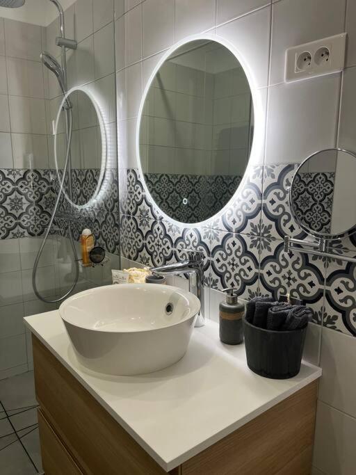 Ozoir-la-Ferrière Superbe Appartement Moderne En Rez-De-Chaussee מראה חיצוני תמונה